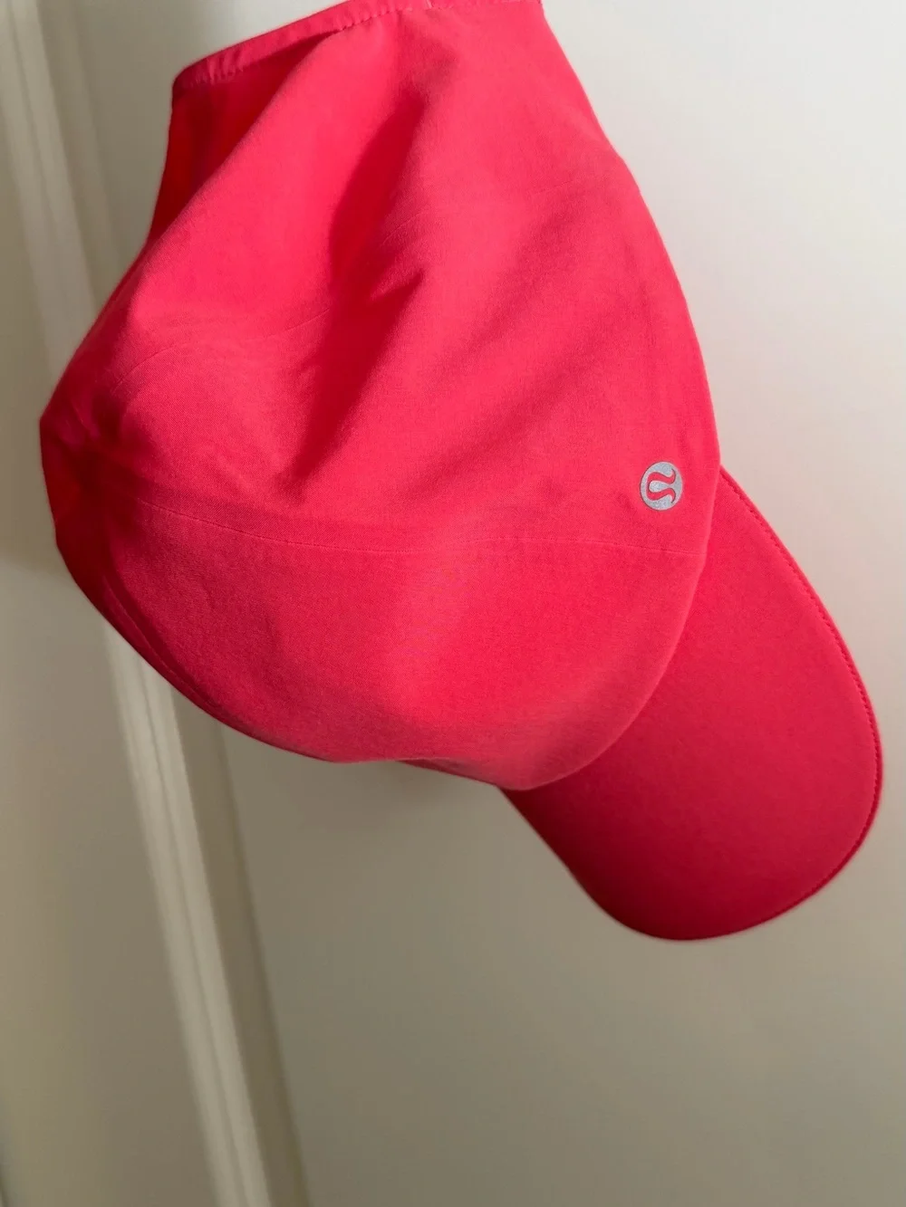 lululemon athletica Hot Pink Adjustable Performance Cap - Picture 4 of 4